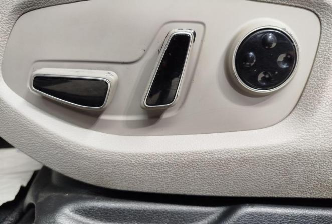 Hyundai Genesis II с пробегом 2015 года, цена 1 785 000 рублей, 183935 км, седан, Автокод Объявления