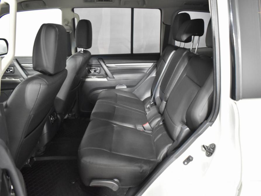 Mitsubishi Pajero IV Рестайлинг 2 Санкт-Петербург  - изображение 11