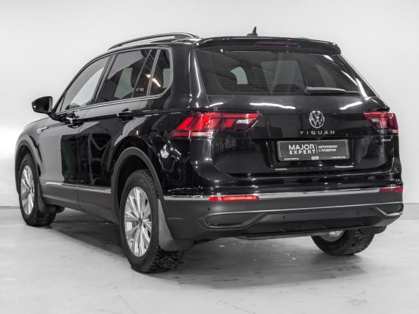 Volkswagen Tiguan II Рестайлинг с пробегом 2021 года, цена 3 040 000 рублей, 72227 км, внедорожник, Автокод Объявления