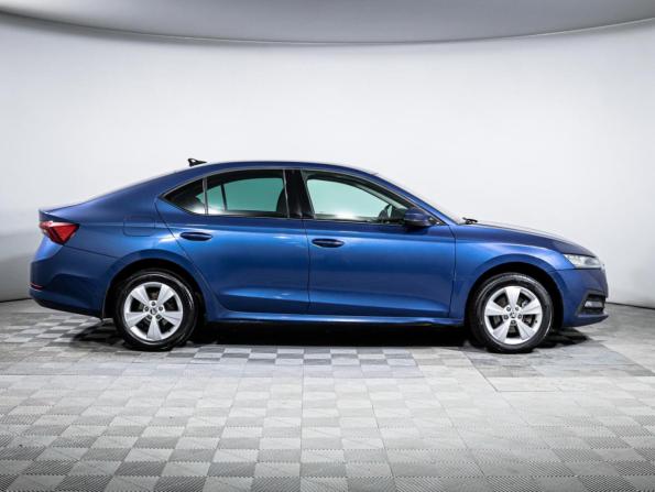 Skoda Octavia IV (A8) с пробегом 2021 года, цена 1 900 000 рублей, 267025 км, лифтбек, Автокод Объявления