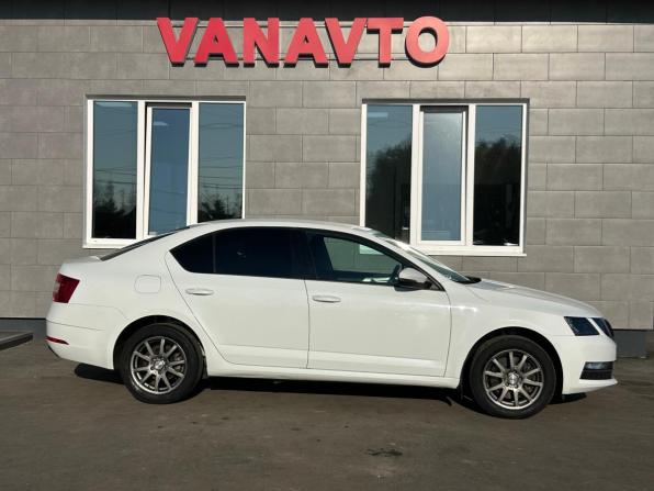 Skoda Octavia III (A7) Рестайлинг с пробегом 2017 года, цена 1 740 000 рублей, 143137 км, лифтбек, Автокод Объявления