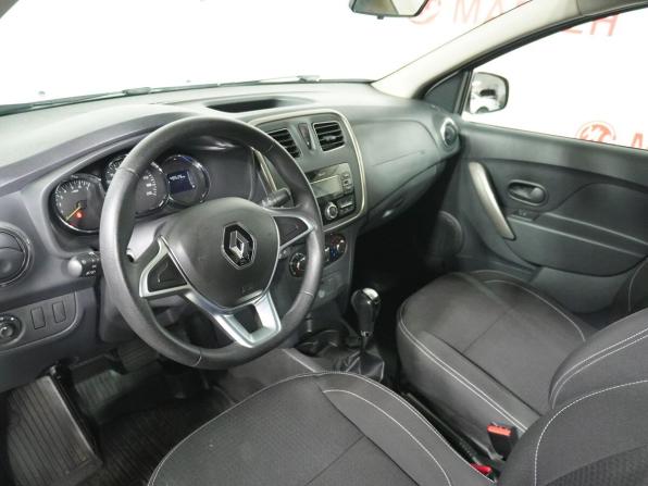 Renault Logan II Рестайлинг с пробегом 2022 года, цена 1 236 000 рублей, 48526 км, седан, Автокод Объявления