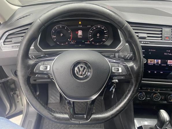 Volkswagen Tiguan II с пробегом 2017 года, цена 1 549 000 рублей, 316525 км, внедорожник, Автокод Объявления