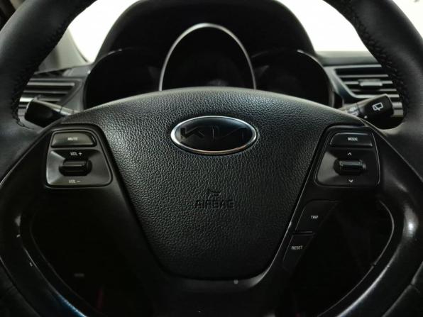 Kia Rio III Рестайлинг с пробегом 2015 года, цена 920 000 рублей, 141907 км, хэтчбек, Автокод Объявления