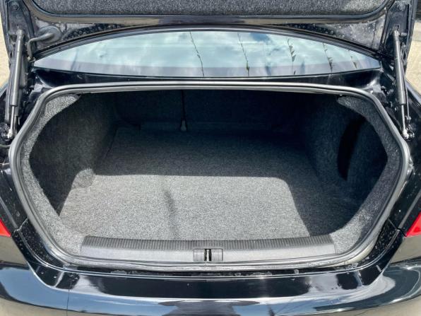 Volkswagen Jetta V с пробегом 2010 года, цена 865 000 рублей, 127618 км, седан, Автокод Объявления