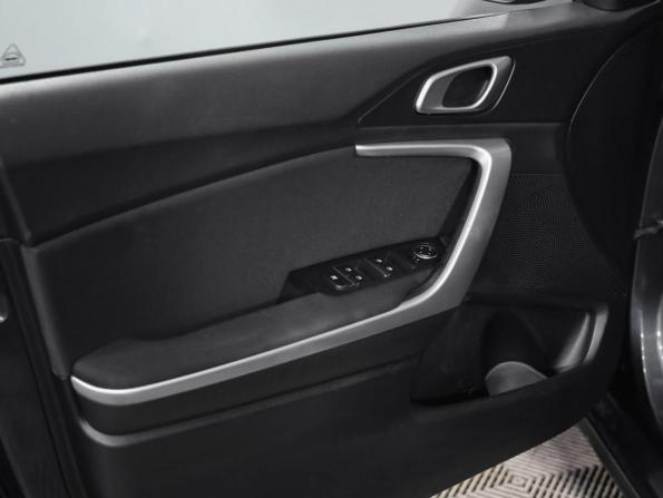 Kia Ceed III с пробегом 2019 года, цена 1 599 000 рублей, 128293 км, универсал, Автокод Объявления