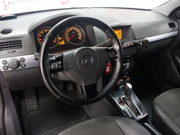 Opel Astra H Рестайлинг с пробегом 2008 года, цена 550 000 рублей, 251000 км, хэтчбек, Автокод Объявления