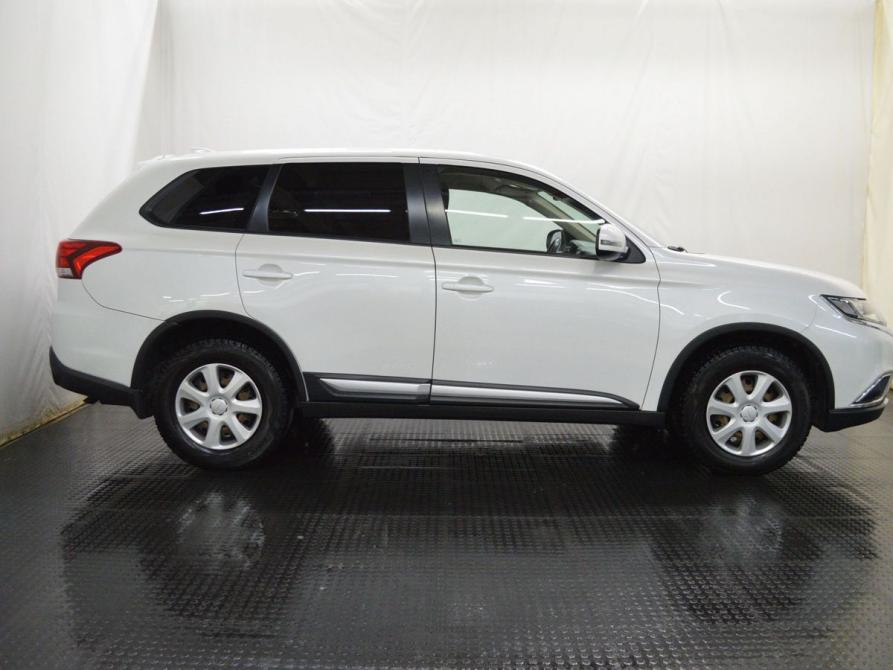Mitsubishi Outlander III Рестайлинг 2 Санкт-Петербург  - изображение 4