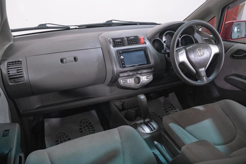 Honda Fit I Томск  - изображение 16