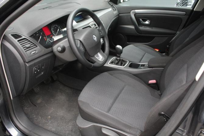Renault Laguna III с пробегом 2009 года, цена 630 000 рублей, 230418 км, лифтбек, Автокод Объявления