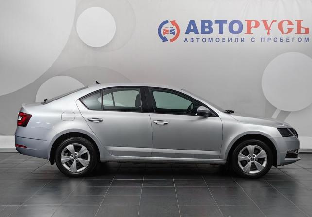 Skoda Octavia III (A7) Рестайлинг с пробегом 2018 года, цена 2 245 000 рублей, 83123 км, лифтбек, Автокод Объявления
