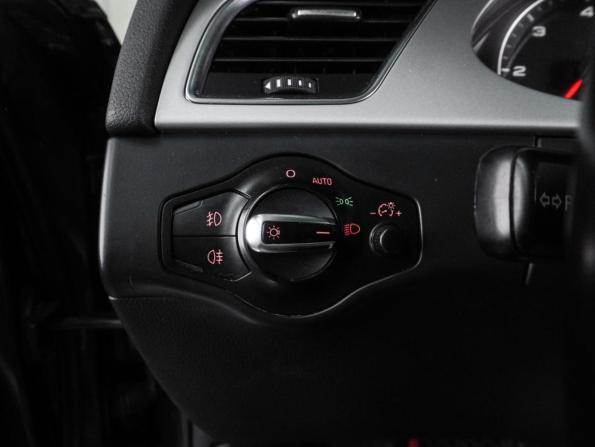 Audi A4 IV (B8) с пробегом 2009 года, цена 999 000 рублей, 377650 км, седан, Автокод Объявления