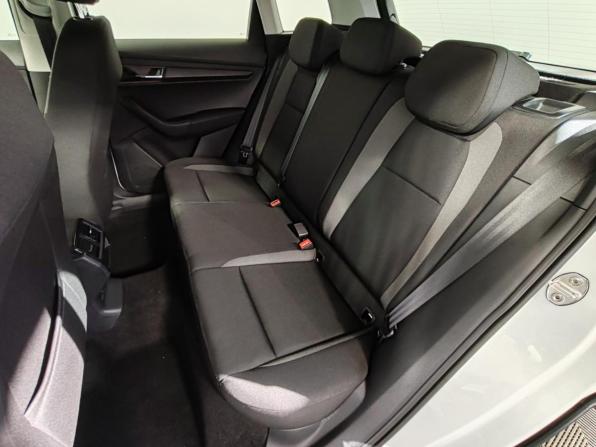 Skoda Karoq I с пробегом 2021 года, цена 2 399 000 рублей, 54923 км, внедорожник, Автокод Объявления