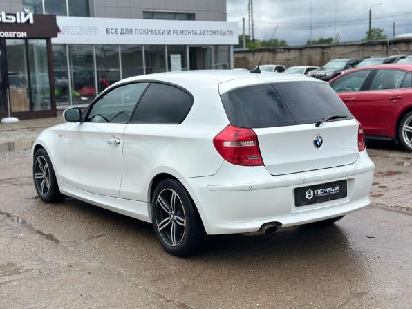 BMW 1 серии I (E81/E82/E87/E88) Рестайлинг с пробегом 2011 года, цена 890 000 рублей, 126000 км, хэтчбек, Автокод Объявления