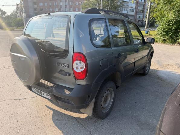 Chevrolet Niva I Рестайлинг с пробегом 2015 года, цена 657 000 рублей, 75000 км, внедорожник, Автокод Объявления