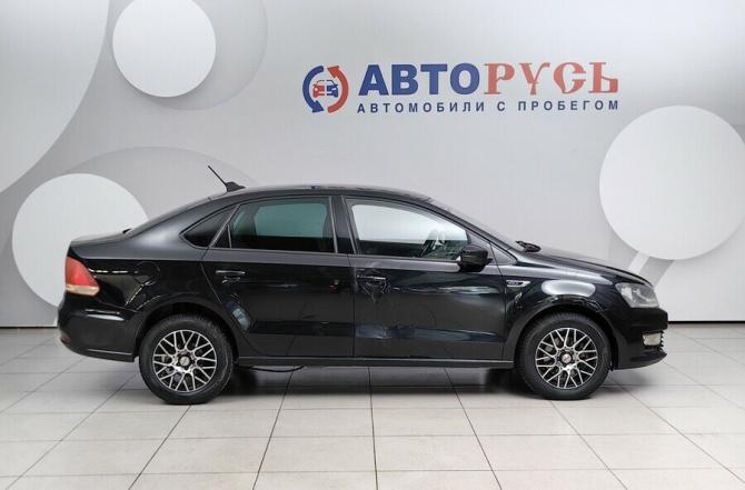 Volkswagen Polo V Рестайлинг с пробегом 2018 года, цена 885 000 рублей, 212000 км, седан, Автокод Объявления