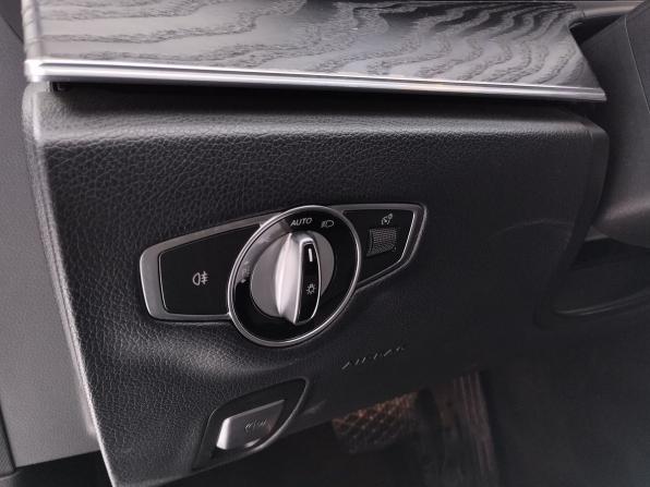 Mercedes-Benz E-Класс V (W213 S213 C238) с пробегом 2017 года, цена 2 800 000 рублей, 276325 км, седан, Автокод Объявления