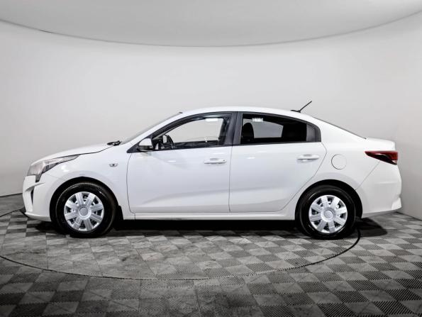Kia Rio IV Рестайлинг с пробегом 2021 года, цена 1 059 000 рублей, 159492 км, седан, Автокод Объявления