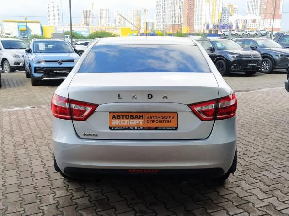 Lada (ВАЗ) Vesta I с пробегом 2021 года, цена 909 000 рублей, 117055 км, седан, Автокод Объявления
