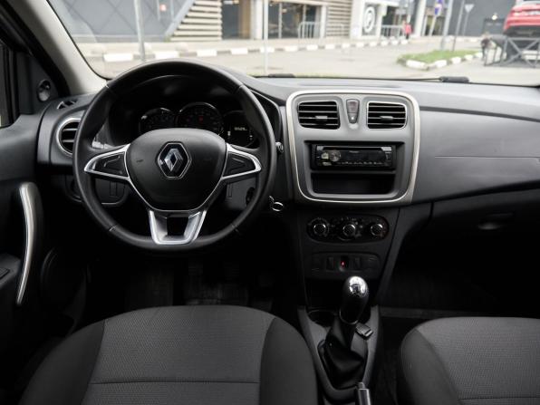 Renault Logan II Рестайлинг с пробегом 2019 года, цена 1 060 600 рублей, 70490 км, седан, Автокод Объявления