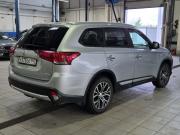 Mitsubishi Outlander III Рестайлинг 2 Санкт-Петербург  - изображение 9