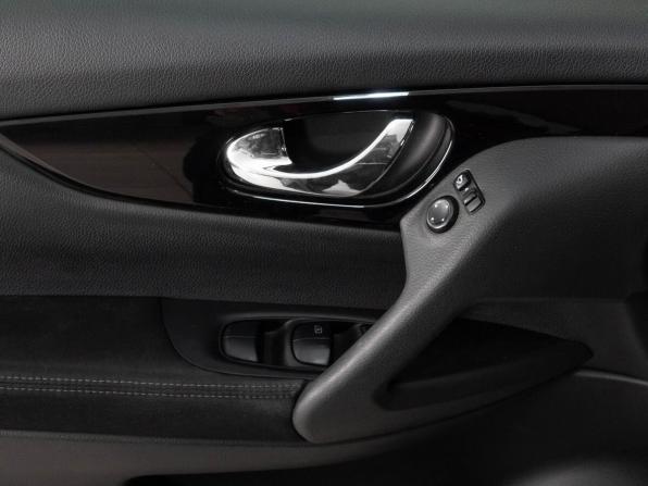Nissan Qashqai II с пробегом 2018 года, цена 1 750 000 рублей, 97169 км, внедорожник, Автокод Объявления