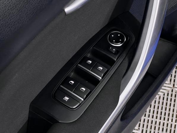 Kia Ceed III с пробегом 2019 года, цена 2 150 000 рублей, 92755 км, универсал, Автокод Объявления