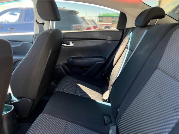 Kia Rio IV с пробегом 2019 года, цена 1 300 000 рублей, 90114 км, седан, Автокод Объявления