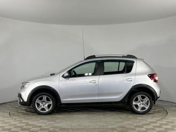 Renault Sandero II Рестайлинг с пробегом 2019 года, цена 1 300 000 рублей, 89202 км, хэтчбек, Автокод Объявления