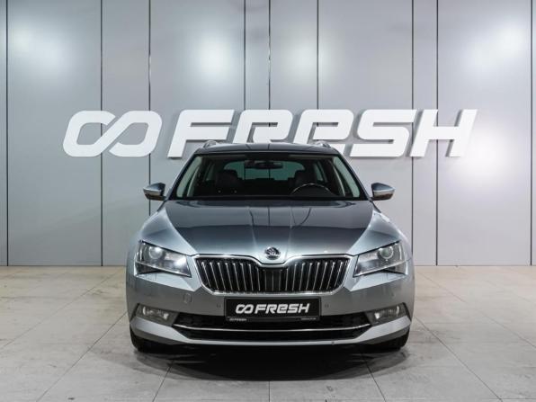 Skoda Superb III с пробегом 2019 года, цена 2 339 000 рублей, 204749 км, универсал, Автокод Объявления