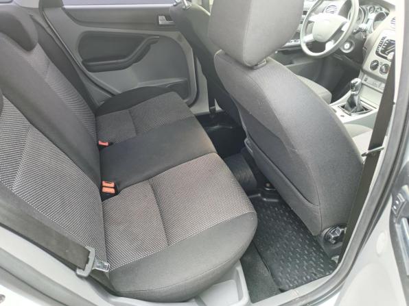 Ford Focus II Рестайлинг с пробегом 2011 года, цена 553 400 рублей, 208470 км, седан, Автокод Объявления