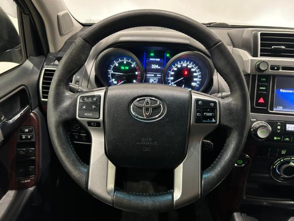 Toyota Land Cruiser Prado 150 Series Рестайлинг 1 с пробегом 2015 года, цена 2 799 000 рублей, 416801 км, внедорожник, Автокод Объявления
