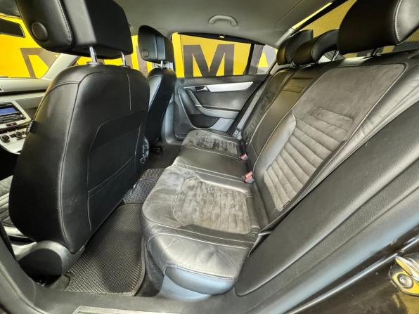 Volkswagen Passat B7 с пробегом 2011 года, цена 999 000 рублей, 203420 км, седан, Автокод Объявления