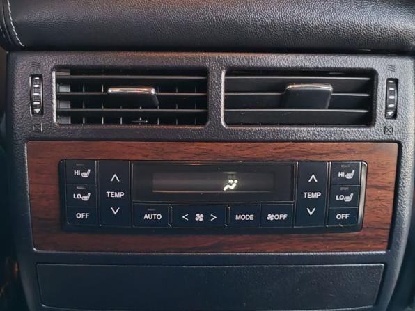 Toyota Land Cruiser 200 Series Рестайлинг 2 с пробегом 2016 года, цена 4 850 000 рублей, 292753 км, внедорожник, Автокод Объявления
