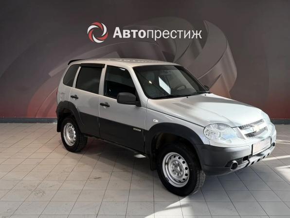 Chevrolet Niva I Рестайлинг с пробегом 2017 года, цена 730 000 рублей, 43000 км, внедорожник, Автокод Объявления