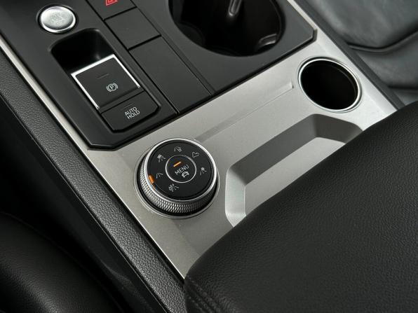Volkswagen Touareg III с пробегом 2019 года, цена 3 780 400 рублей, 112259 км, внедорожник, Автокод Объявления