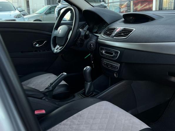 Renault Fluence I с пробегом 2010 года, цена 699 000 рублей, 208700 км, седан, Автокод Объявления