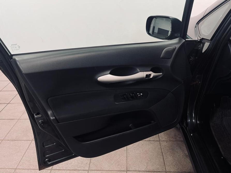 Toyota Auris I Санкт-Петербург  - изображение 13