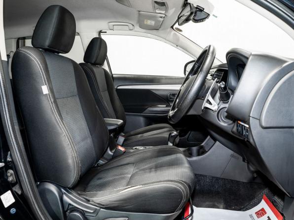 Mitsubishi Outlander III Рестайлинг 2 с пробегом 2015 года, цена 1 900 000 рублей, 200000 км, внедорожник, Автокод Объявления
