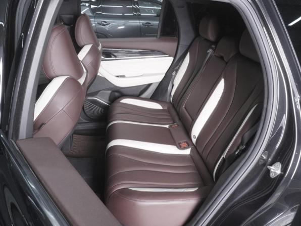 Geely Monjaro I с пробегом 2023 года, цена 3 199 000 рублей, 35608 км, внедорожник, Автокод Объявления