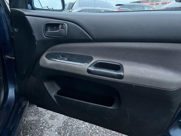 Mitsubishi Lancer IX с пробегом 2004 года, цена 250 000 рублей, 239000 км, седан, Автокод Объявления