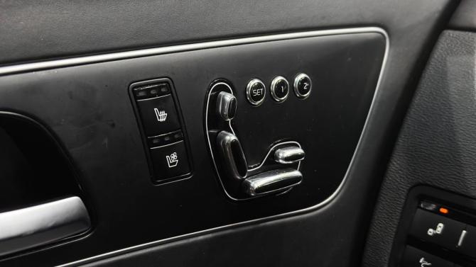 Kia Quoris I Ресталинг 2 с пробегом 2017 года, цена 2 420 000 рублей, 85155 км, седан, Автокод Объявления