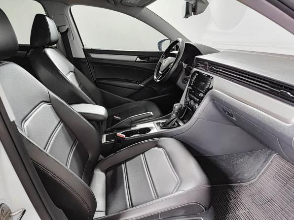 Volkswagen Passat B8 Рестайлинг с пробегом 2020 года, цена 2 350 000 рублей, 67835 км, седан, Автокод Объявления