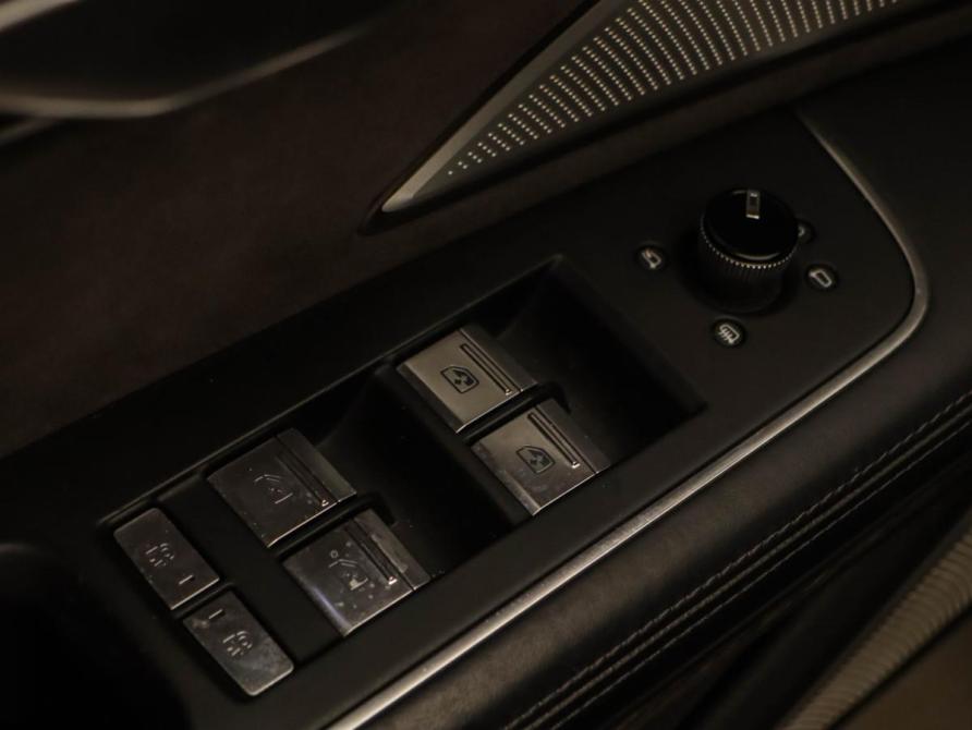 Audi A8 IV (D5) Москва  - изображение 14