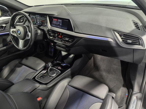 BMW 1 серии III (F40) с пробегом 2021 года, цена 2 699 000 рублей, 61887 км, хэтчбек, Автокод Объявления