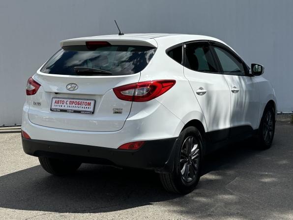 Hyundai ix35 I Рестайлинг с пробегом 2015 года, цена 1 420 000 рублей, 215784 км, внедорожник, Автокод Объявления