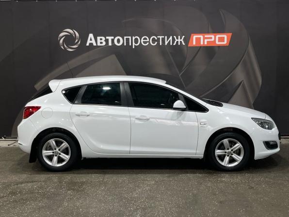 Opel Astra J Рестайлинг с пробегом 2013 года, цена 640 000 рублей, 134267 км, хэтчбек, Автокод Объявления
