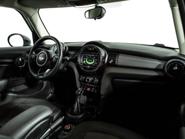 Mini Hatch III (F55/F56) с пробегом 2016 года, цена 1 549 000 рублей, 85818 км, хэтчбек, Автокод Объявления