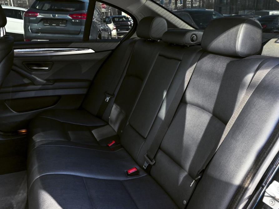 BMW 5 серии VI (F10/F11/F07) Рестайлинг Екатеринбург  - изображение 16