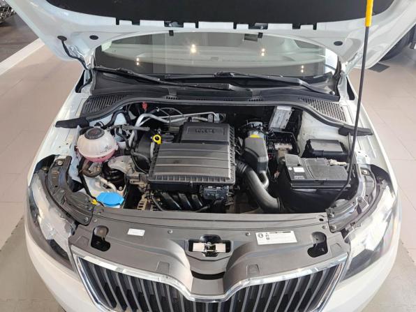 Skoda Rapid I Рестайлинг с пробегом 2019 года, цена 1 354 000 рублей, 104964 км, лифтбек, Автокод Объявления
